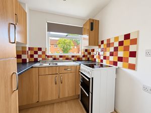 Kitchen- click for photo gallery